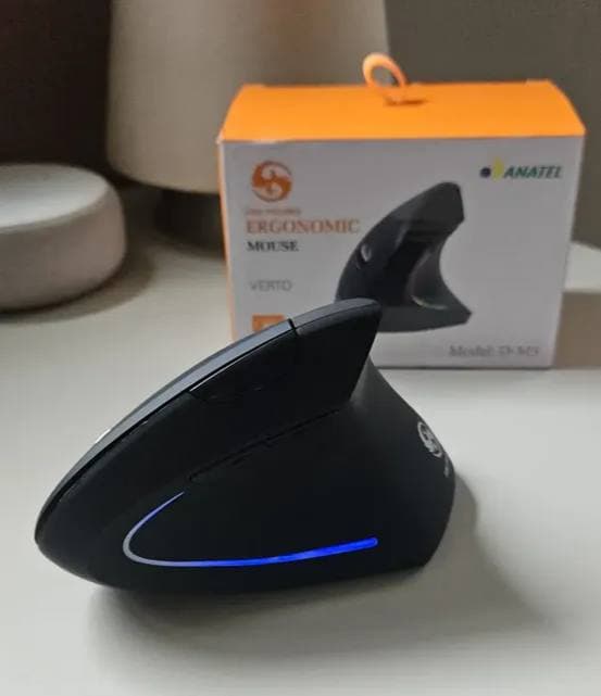 Mouse Vertical Ergonômico Recarregável Sem Fio Bluetooth LED USB 2.4G 1600 DPI Silencioso Portátil